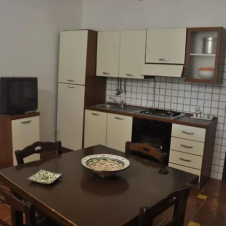 Apartment Basilicata Host To Host - La Di Ulisse