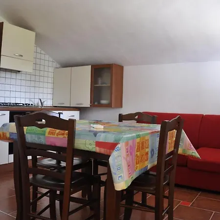 Basilicata Host To Host - La Di Ulisse Apartment