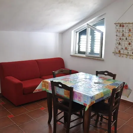 Basilicata Host To Host - La Di Ulisse Apartment